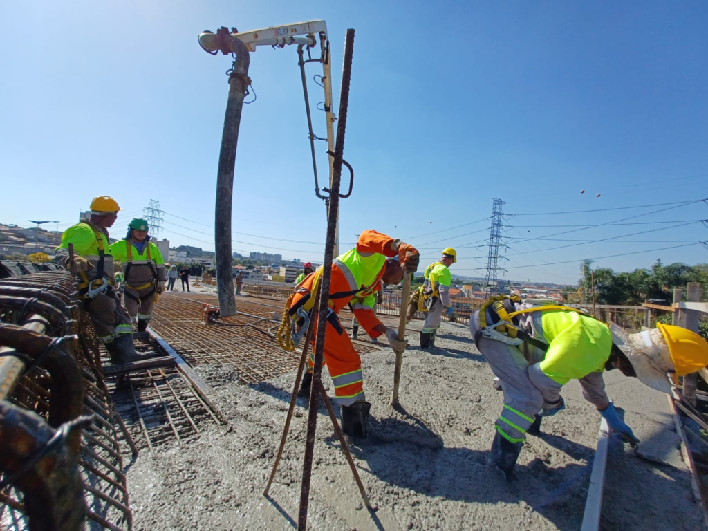 Obras Do Novo Viaduto De Po Atingem Concretagem Das Ltimas Lajes