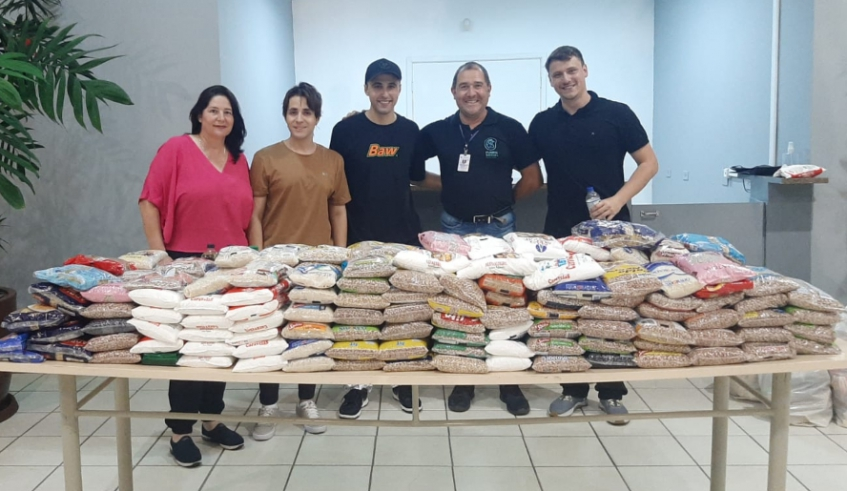 Fundo Social Recebe Quase 400 Quilos De Alimentos Arrecadados Pela Haha House 8677